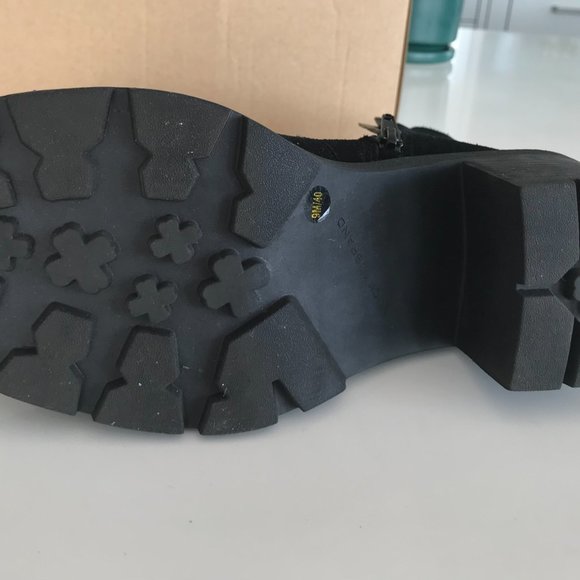 Lucky Brand Sodeti Black Suede Boots Size 9 - Picture 3 of 7